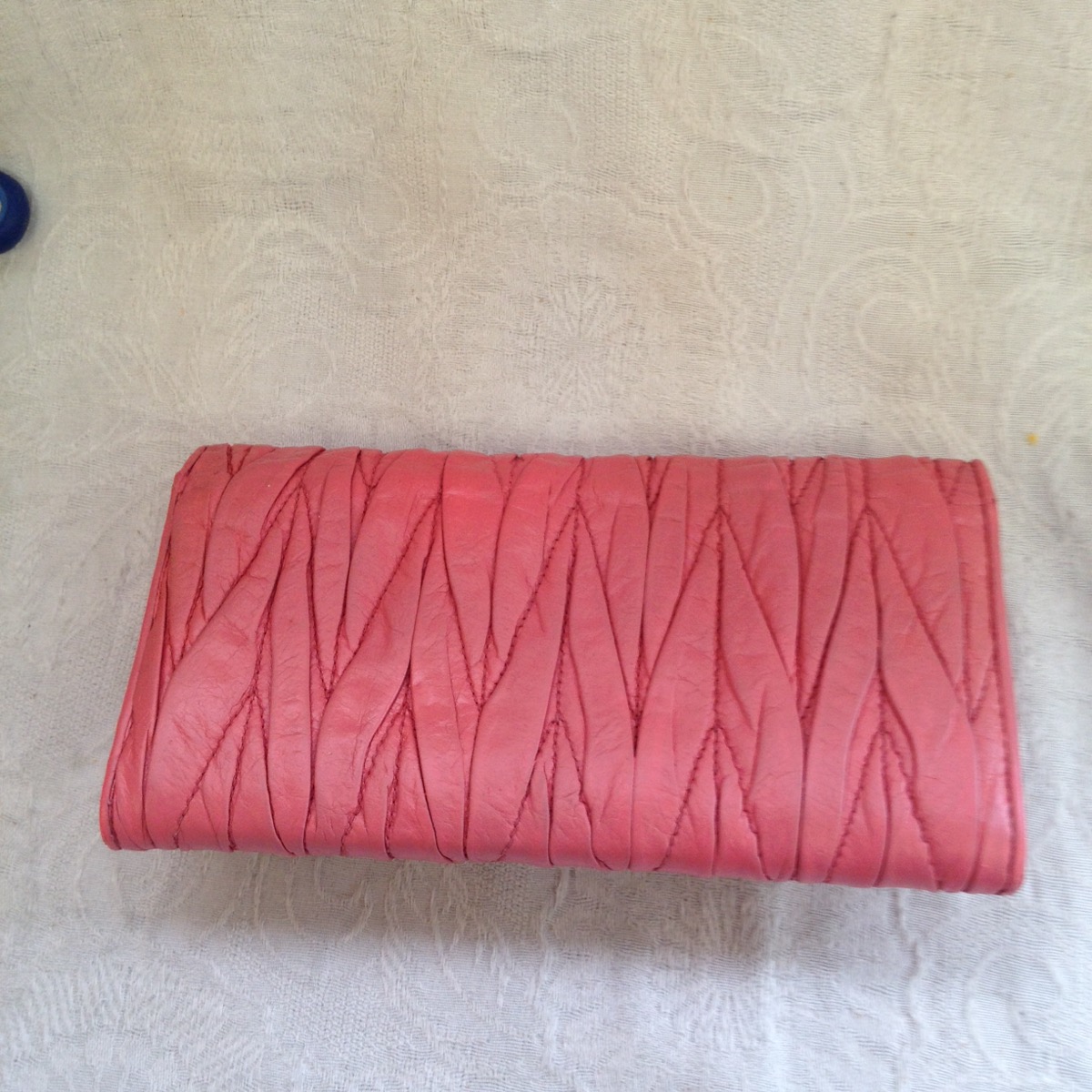 池袋　財布　ソファー、鞄、バッグ、修理、張替、黒ずみ汚れ、クリーニング、色移り、すれ傷　　ピンク　MIUMIU　22